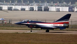 大阅兵解密| 谁为飞过天安门广场的31架歼-10“护航”