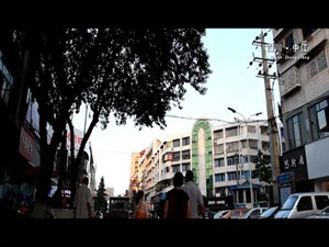 一等奖：《“瓷娃娃”的美画人生》（作者：德阳绿地数码影像）