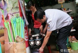 对广场舞高音喇叭说不 让考生休息好