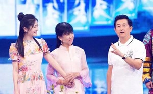 谢娜点赞！谢爸爸荣获德阳地区这个称号！厉害了！