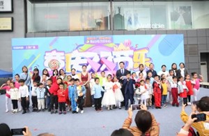 人从众...... 这么多人！德阳这个地方发生了啥子大事？