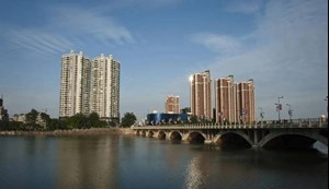 德阳城市变迁史，写在横跨旌湖两岸的桥里！