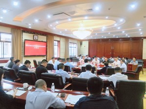 拧紧思想螺丝 上紧行动发条 压紧责任链条 确保生态文明建设决策部署落地见效