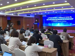 全国近30家主流媒体走进德阳
