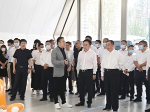 共叙友情共谋发展 推动各方合作再上新台阶