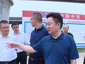 以“时时放心不下”的责任感 抓紧抓实抓细各项防御措施