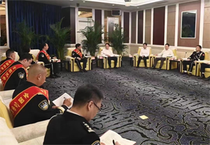 刘光强会见全国公安系统英雄模范立功集体德阳代表