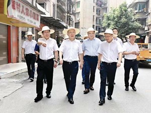 坚持查漏补缺补短板 对照测评标准抓重点 以实际成效改善居民生活环境 提升城市品质 增进民生福祉