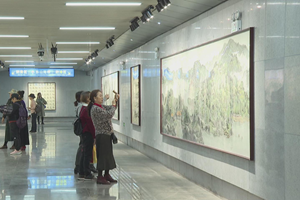 9幅书画作品亮相长江西路地下人行通道