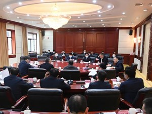 坚持科学精准快速高效 全力以赴打赢疫情防控阻击战攻坚战