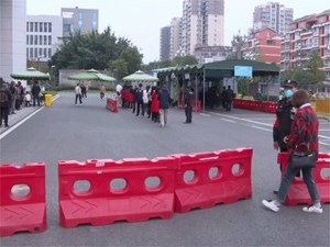 市领导率队督导疫情防控工作