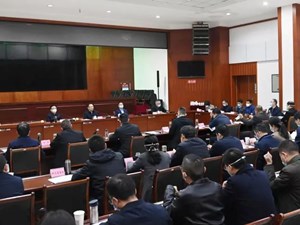 增强系统观念 坚持统筹兼顾 最大程度保护人民生命安全和身体健康