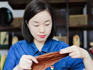 玫瑰书香·阅分享｜李秋月：从中烟卷制大师到党的二十大代表