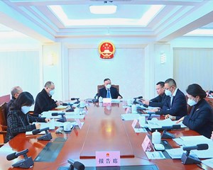 市人大常委会召开党组（扩大）会议暨党组领导班子谈心谈话会议