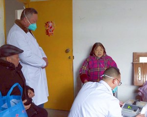 绵竹：打造“家庭医生团队” 让群众在家门口就医