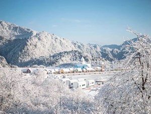 ​3月1日起，西岭雪山滑雪场景区免票！