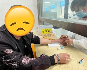 送“铁哥们”到派出所办理无犯罪记录证明，却未想到……