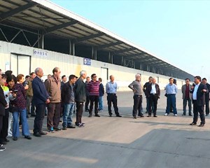 离退休干部开展助力“奔三计划”主题调研暨市内参观考察活动