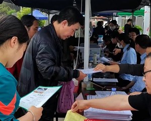 中江人力客运三轮车退出“历史舞台”，288个岗位助力实现“再就业”