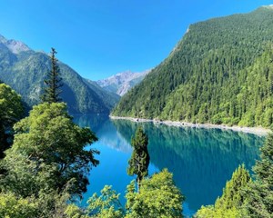 九寨沟发生山火