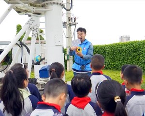 罗江：“零距离”探索航天知识 筑牢学子爱国情怀