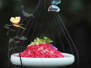 火龙果炒土豆丝，这菜挺“上头”呀......