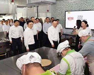 对标对表找差距 担当作为争进位 为德阳现代化建设贡献更多力量