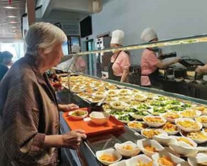 暖心！德阳老年助餐点实拍！每餐最高补贴6元！还可以外卖……