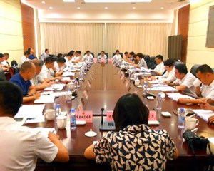 尧斯丹在我市开展“推进农村养老服务体系建设”专题调研
