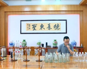 石远波：用匠心酿造 研发老百姓喜爱的“口粮酒”