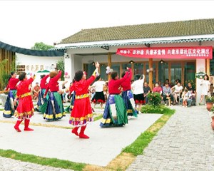 粽叶飘香庆端午 民俗佳节氛围浓