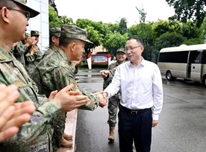 加强军地协作 深化双拥共建 巩固发展军政军民团结良好局面