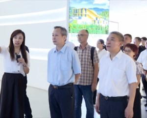 张嘉极一行到我市考察县域特色产业发展情况