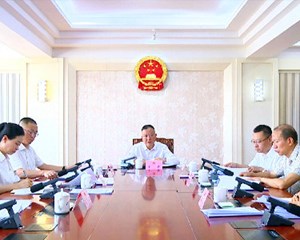 市九届人大常委会党组（扩大）会议暨第三十二次主任会议召开