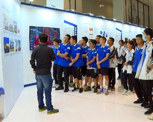 德阳中学学子零距离体验清洁能源装备前沿技术