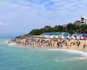中秋国庆假期“合体”，机票酒店预订量大涨