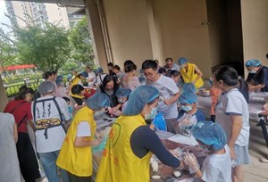 “童心聚力 唯爱相伴”，这里提前过中秋啦～