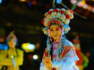 好“戏”登场丨周六周日，在德阳文庙广场，欣赏阿坝之美