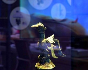 三星堆再上新 四件“新文物”亮相修复馆