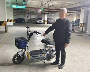 警惕！男子凭运气“寻宝” 专盯粗心学生