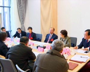 市九届人大预算委员会召开专题审查会议