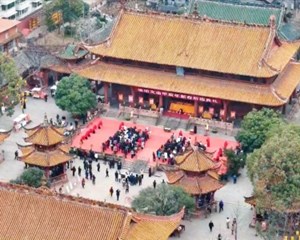 德阳：多彩活动闹元宵 欢欢喜喜过大年