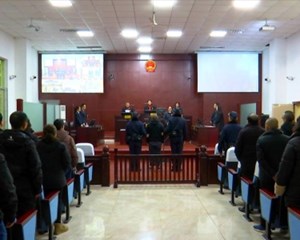罗江：党员干部旁听庭审 “零距离”接受警示教育