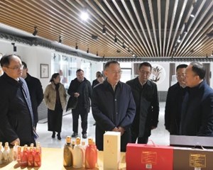 加力加速推进千亿产业园建设 奋力冲刺全国县域经济百强县