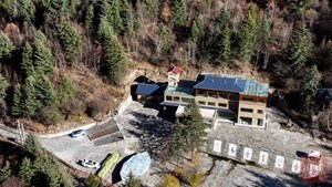 “镇”兴183丨瞄准小众旅游市场进行场景打造，牧区乡村吃上“旅游饭”